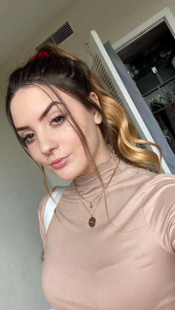 ЁЯНСЁЯНЖтЭдя╕ПЁЯе░ЁЯШШ I'M SCARLETT A HOT GIRL WITH CLEAN PUSSY AND TITS 420 FRIENDLY ,READY TO FUCK HARDER ЁЯТп ,SUCK, SENSUAL BODY RUB AND ESC - Image 3